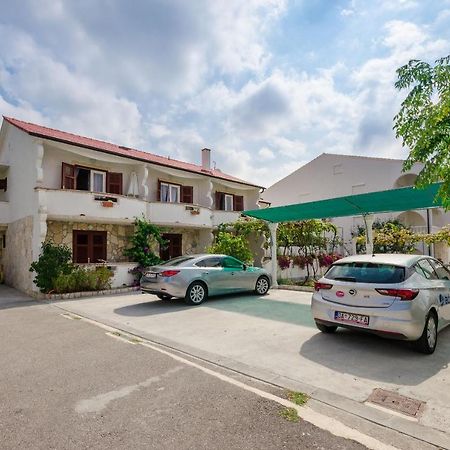 Apartments Helena Lopar Exterior foto